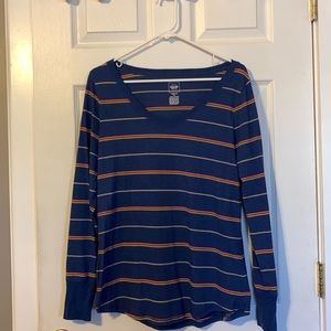 Mossimo, Casual Long-Sleeved Tee, Size XL, Like New, Never Worn.